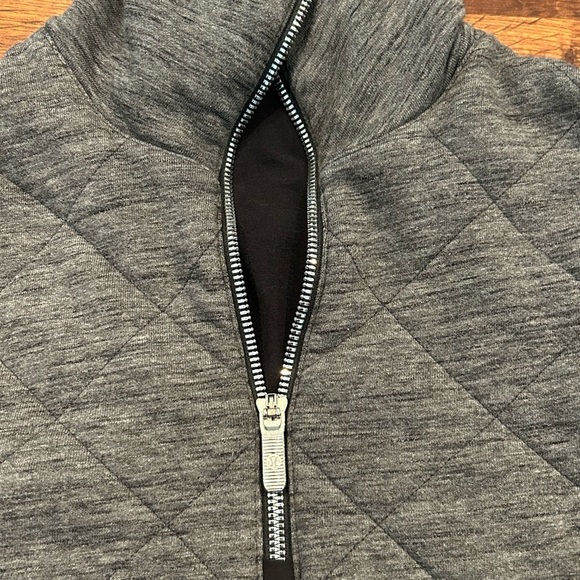 Lululemon Forever Warm Pullover Heather Dark Grey Quilted Size 2 - Picture 3 of 9